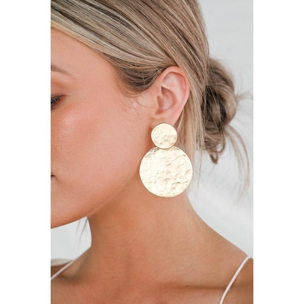 Lulus Arcata Gold Round Earrings